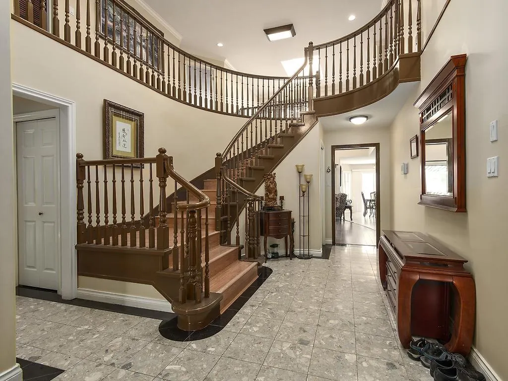 Fraser River Richmond Bed And Breakfast Bed & Breakfast