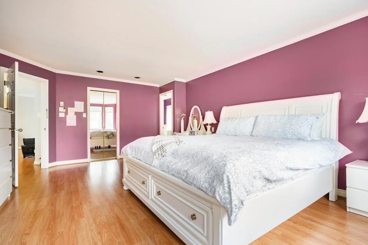 Fraser River Richmond Bed And Breakfast Bed & Breakfast
